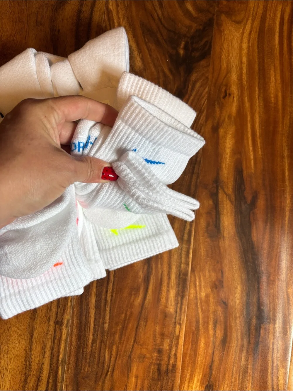 Nike White Crew Socks with bright Swoosh - 6 Pack